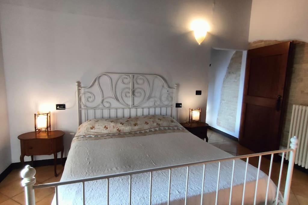 Villa Casale San Teodoro - Mondaino Rn Exterior foto